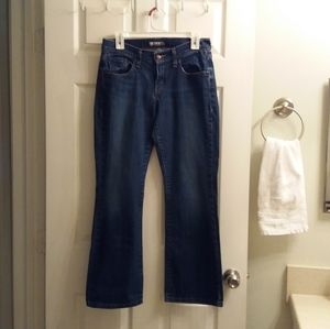 Levi's curvy fit 529